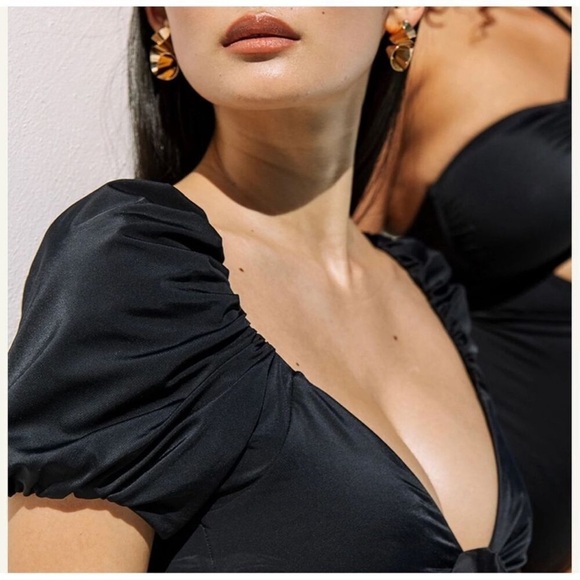 Cleobella MAUDE TOP Bikini Size Large BLACK NWT - Picture 2 of 6